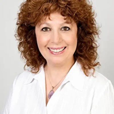 Nilufer Oral